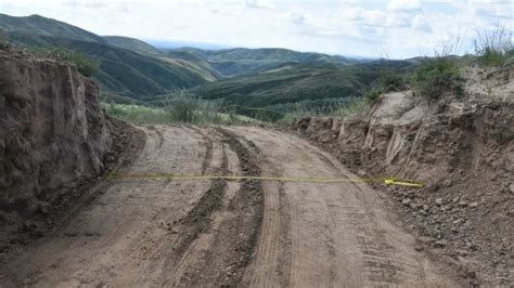 great wall of china damaged by excavator|great wall of china missing.